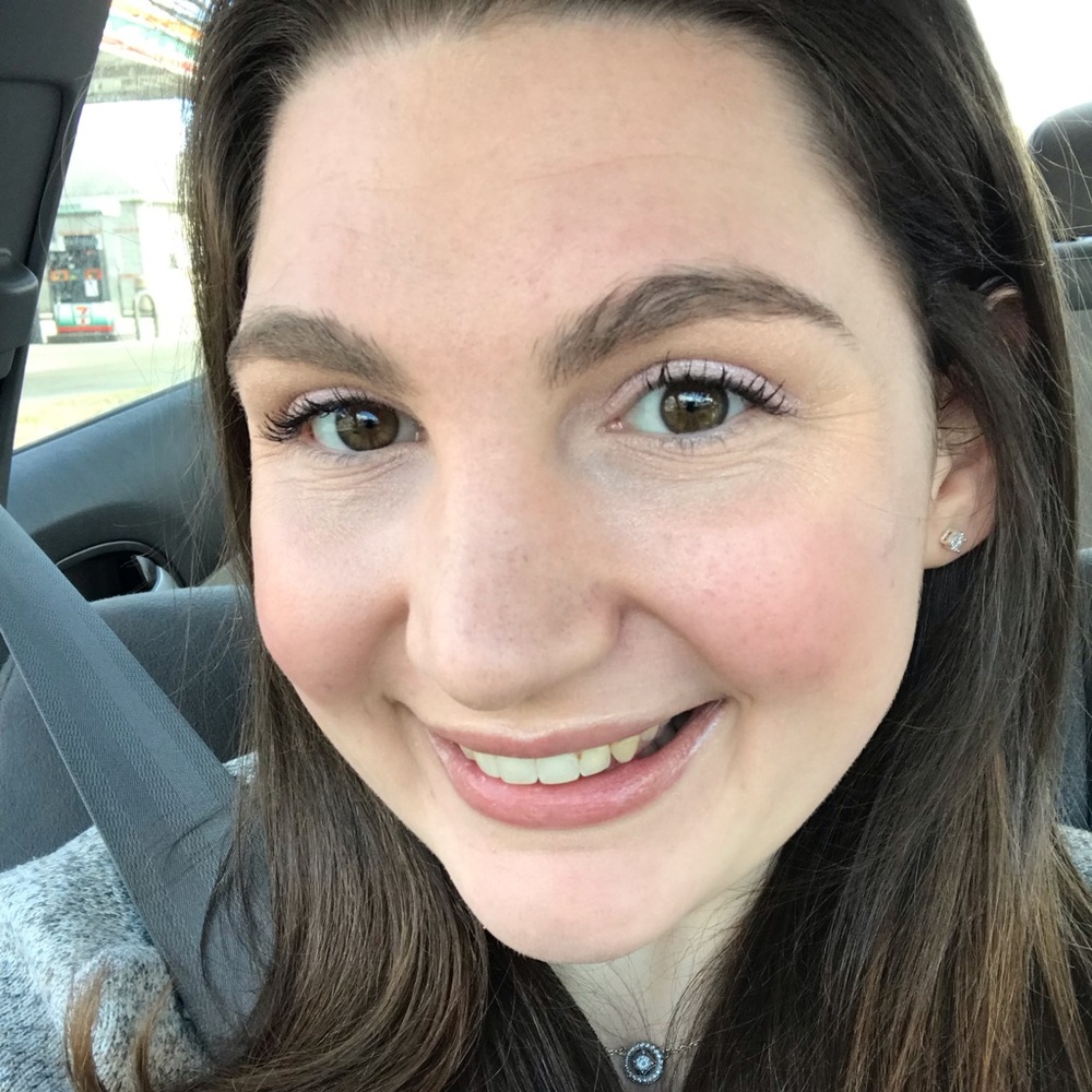 Meet your Posher, Nicole